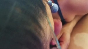 👅 Amiga de mi Novia Mamando en Putifalda