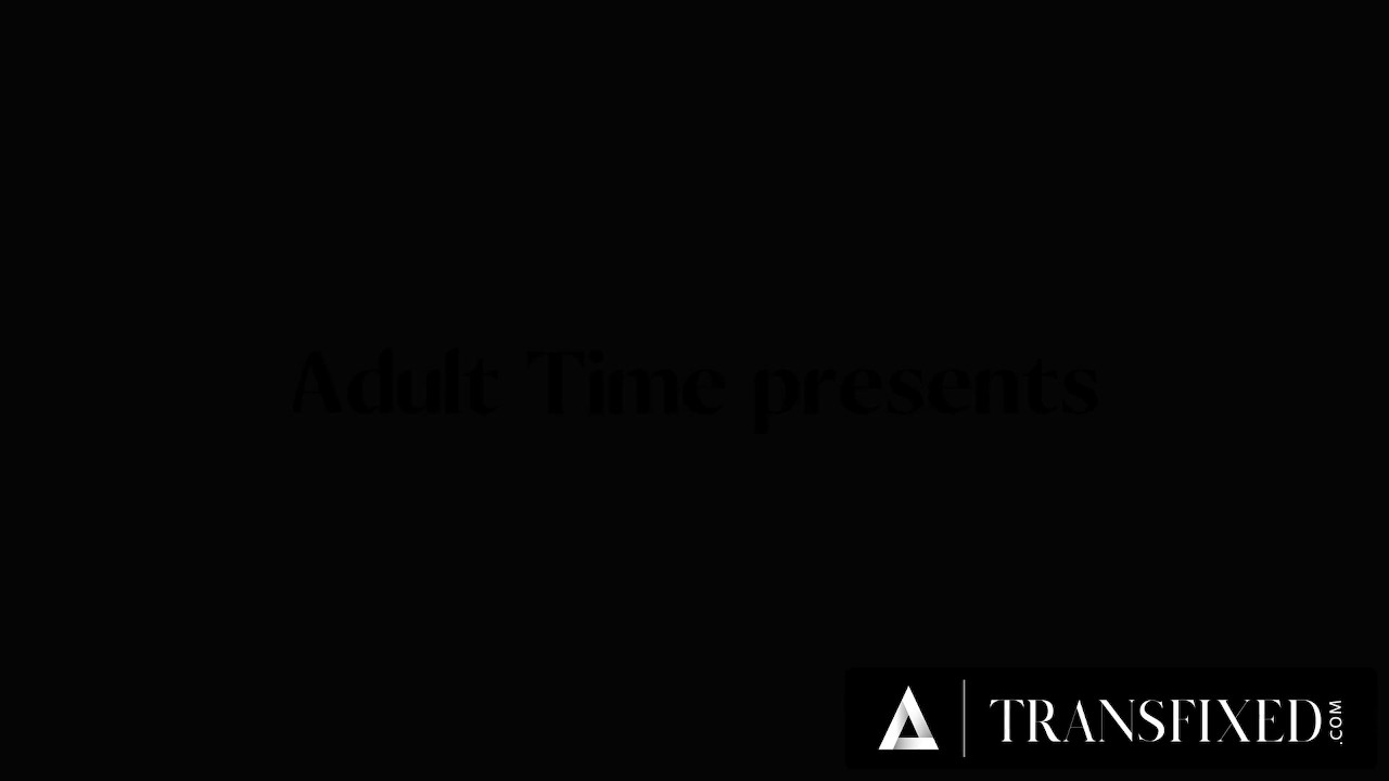 SUPER HOT TRANS-LESBIAN ORGY! - RedTube