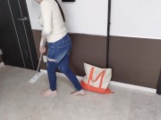 家事代行に来た若い女性のピタパン尻に大興奮して抑えきれずシコシコしたら咥えてくれた！(가사 대행의 언니의 큰 엉덩이에 대흥분/Amaeteur/Japanese/Onlyfans/myfans) 2/16