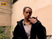 Casting  Jaada une étudiante italienne sexologie chaude de Nice 2/16