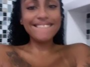 Novinhapeitudasemasturbandonobanheiro 3/16