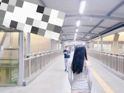 地铁电梯, 差点被看到