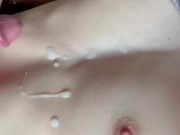 Je la réveille pour jouir sur ses petites seins 16/16