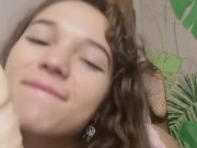 Хочет 1000 мужиков!!! Фантазии, лизание и Дрочка ОГРОМНЫМ дилдо!!! 8/16