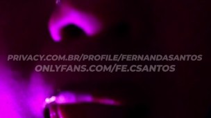 safada engolindo leitinho.