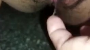 Squirt Jovencita latina masturbandose hasta acabar a chorros, rico Squirt