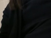 日本人女性が仕事中にトイレでオナニー 1/16