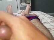 Chico latino masturbandose