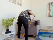 RIM4K. Cleaning is relegated to background because of threesome sex 3/16