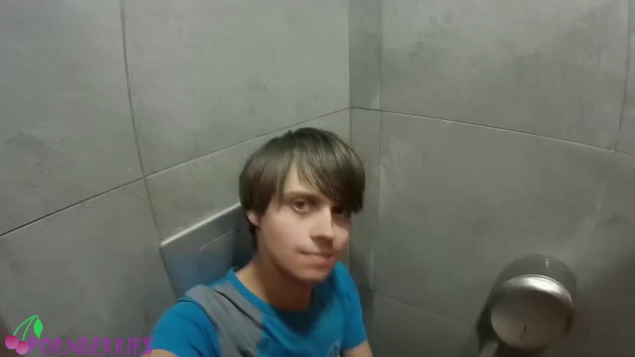 Jerking off on my friend's ass in a public toilet