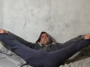 I listening radio  3/16