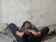 I listening radio  6/16