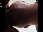 Encuentro a mi masturbandose y termino follandole el coño 7/16