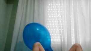A huge balloon and an extra horny pussy!!!. To my fetish fan🎈🎈