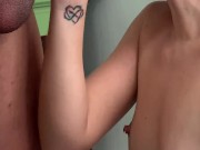 apanhei e mamei até tomar todo o leitinho 10/16