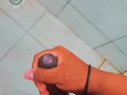 Brincando sozinho no chuveiro 13/16