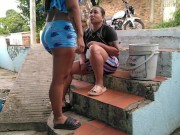 saciamos las ganas que nos teníamos la vecina y yo en plena calle parte 1