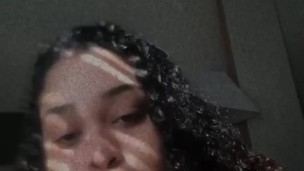 Give this Latina bbw a dick to suck