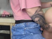 la  de mi novio de sedujo cuando estaba de visita y me toco en su casa 7/16