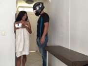 I seduce the messenger not to pay him but in the end he escapes me 3/16