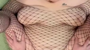 Thick busty BBW gets a deep messy creampie wearing a fishnet bodysuit 😍
