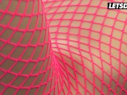 Hot Babes Lady Bug & Lola Fae Exclusive Look At Behind The Scenes 14/16