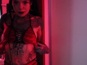 Mari Zombie bathtub and podolatry worship 3/16