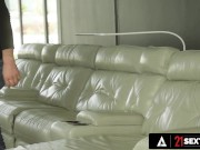 Hot Babe Is Excited About A 3some And Enjoyed A DP 2/16