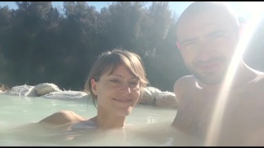 How to spend a day in thermal waters in Tuscany with @almasol and voyeurs ( Bagni di Petriolo) Siena