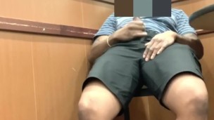 Jerking off (Truckstop)(Risky)