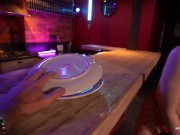 Слюнявый отсос. АСМР и разговоры Кончает на барной стойке 6/16