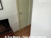 TRIO FFH - Mec chanceux se tape une brune et une blonde à la suite et sperme sur leur chatte 1/16