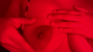 Primer vídeo, tetitas nasty