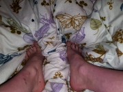 Spiele ein bisschen mit meinen Füßen 🤭🥰 14/16