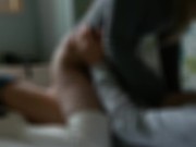 【朝セックス】朝日の差し込む中で出勤前に男に乗ってすっきりしてから出勤するギャルOL - Screenshot 2 of 16 - 素人