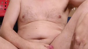 'Conservative' Richard becomes an Exhibitionist!