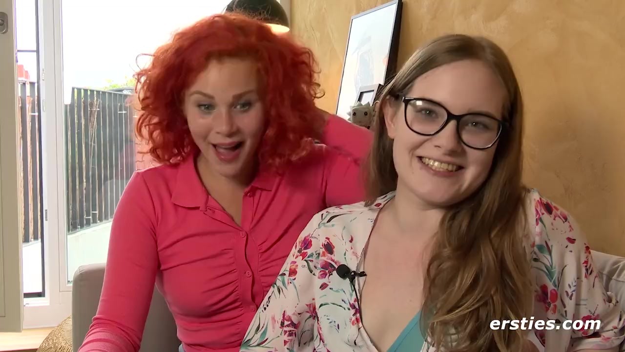 Ersties - Rimming auf der Twistermatte mit hübschen Mädchen - Free Sex Video - RedTube