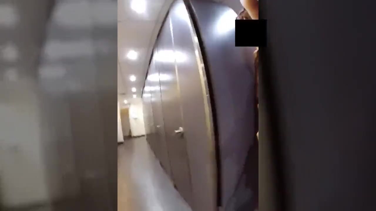 伪娘的公厕冒险射精 CD Lotus fun & Adventure in Theatre toilets (old video) - Free Sex Video - RedTube