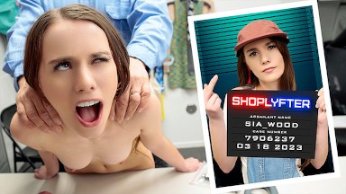 Cute And Tiny Babe Sia Wood Is A Naughty Thief And Will Do Anything To Avoid Troubles - Shoplyfter