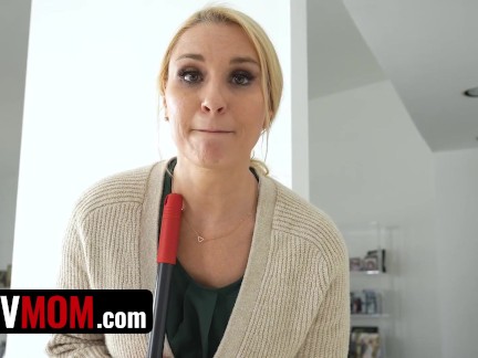 Busty Milf Julia Robbie Gets Her Hairy Pussy Covered With Step Son's Jizz After POV Sex - PervMom