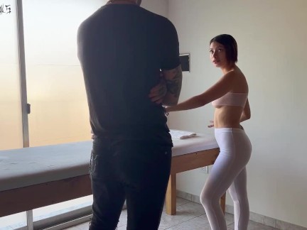 Masaje Especial para mi Padrastro ¡Llename de Leche! - Meg Vicious ft. Bob Big Tula