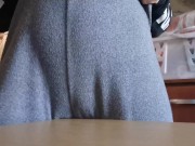 Soy tan cerda que me encanta frotarme y correrme en la mesa 🥴🤤🥵 3/16