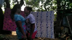 engaño mi novia con su amiga de culo grande en la finca de su madrastra