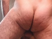 Mostro il mio culo rotto dopo essere stata inculata in piedi! 💥🤕💥 Dialoghi italiano 11/16