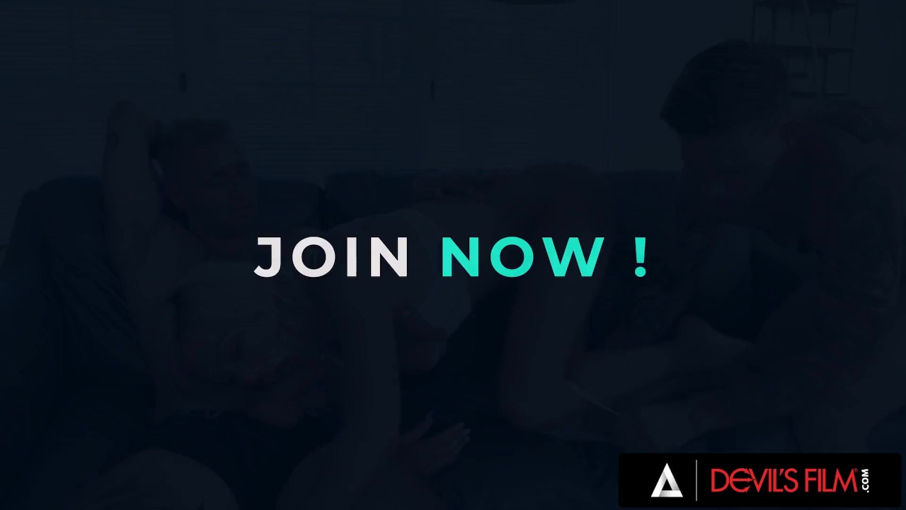 Sexy Babe Does A Steamy Bisexual 3some - 無料セックスビデオ - RedTube