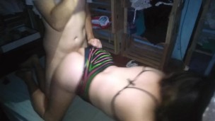 Me la chupa mientras grabo con el telefono y cogemos de perrito