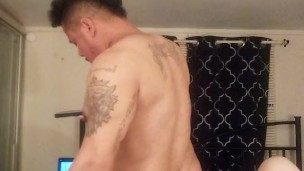 Cute girl fucks his face with her pussy and then begs for him to dump his load of cum on her face
