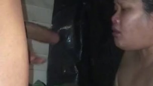 Fucking her face