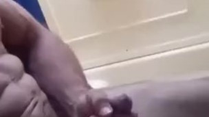 BodyBuilder Muscles and Cock Bulge(Cumshot)