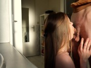 GAGNE un LIVE privé GRATUITEMENT ! Quickie contre le lavabo avec les doux rayon du soleil 4/16